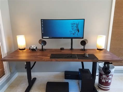 Clean Dream Desk Setup | Home office setup, Dream desk, Desk setup