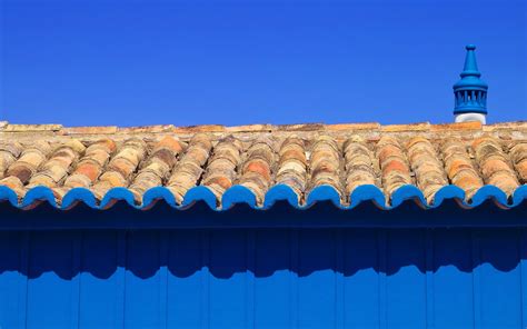 Beige shingles on blue containerized housing unit HD wallpaper ...
