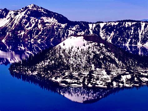 Crater Lake, Oregon : r/lakeporn