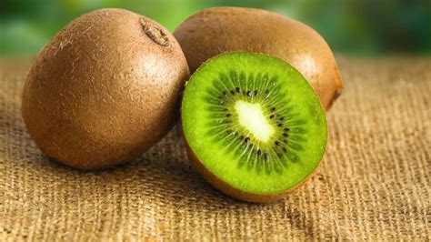 Adding Kiwi Fruit To Your Diet Has Many Benefits. Here's What You Need to Know - Fyne Fettle