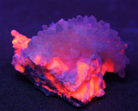 Colección Daniel C.Montero.: Colección de minerales fluorescentes 7