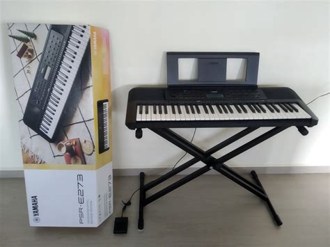 Yamaha PSR E273, Hobbies & Toys, Music & Media, Musical Instruments on ...