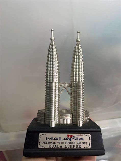 Malaysia Petronas Twin Towers miniature souvenir, Hobbies & Toys ...