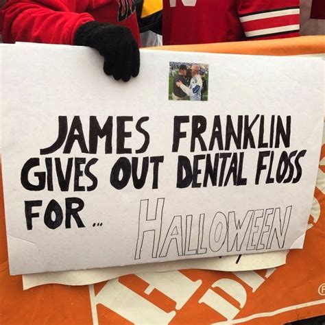 College GameDay Signs (33 pics)