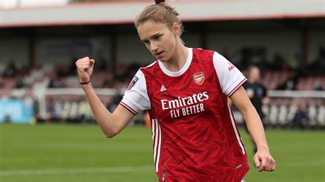 Vivianne Miedema EXCLUSIVE: Arsenal forward has sights set on century ...