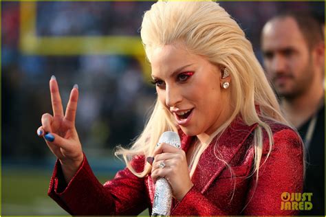 Lady Gaga Sings National Anthem at Super Bowl 2016 (Video): Photo ...