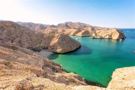 The Most Beautiful Places to Visit in Oman (2021 Guide)