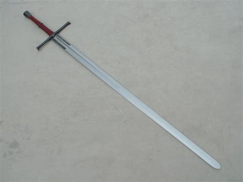 Greatsword - A Wiki of Ice and Fire