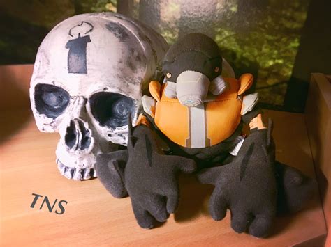 My Grunt birthday skull prop with little Grunt plush | Halo Costume and ...