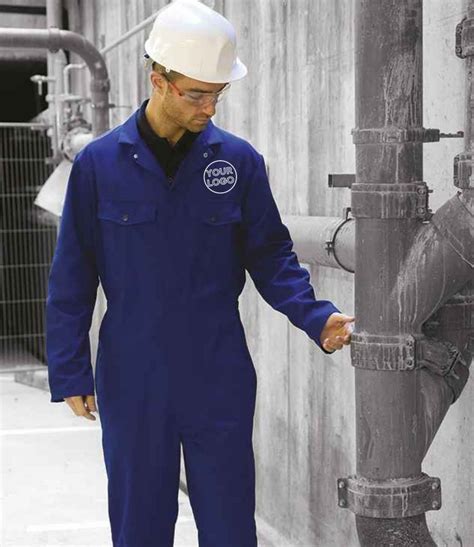 Plumbers - Functional workwear for plumbers - myworkwear.co.uk