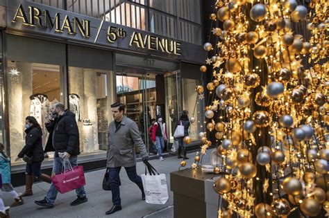 NYC’s Fifth Avenue Named World’s Most Expensive Shopping Area - Bloomberg