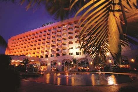 THE LALIT MUMBAI $61 ($̶1̶0̶0̶) - Updated 2021 Prices & Hotel Reviews - India - Tripadvisor