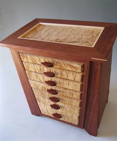 Handmade Jewelry Boxes: Unique Gifts for Women | Wooden jewelry boxes, Woodworking projects ...