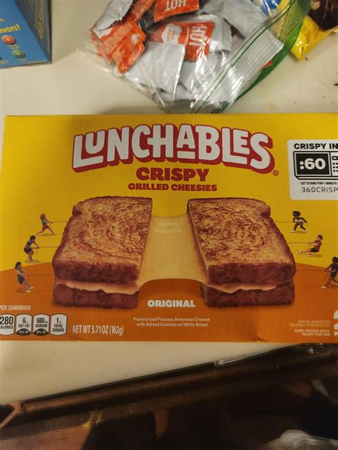 Lunchables crispy grilled cheesie : r/ExpectationVsReality