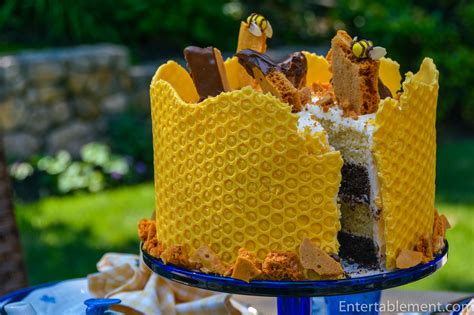 Honeycomb Cake with Sponge Toffee Garnish | Entertablement