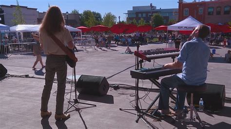 Indian Creek Plaza opens, celebrates with first concert of summer series | ktvb.com