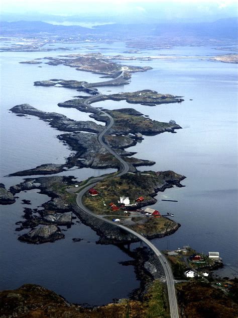 Atlantic road in Norway photo on Sunsurfer