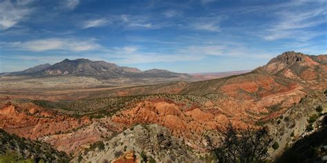 GeoLog | Imaggeo on Mondays: The Henry Mountains, living textbook of modern geomorphology