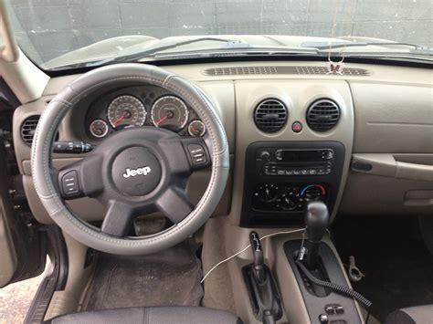 2006 Jeep Liberty - Interior Pictures - CarGurus