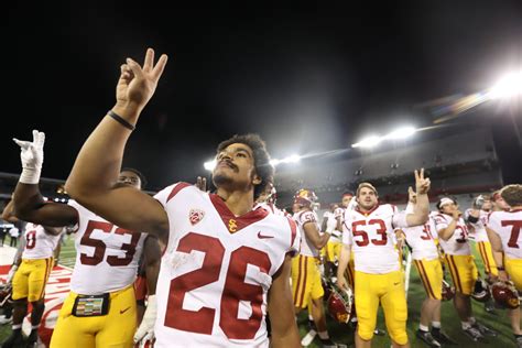 AP Top 25 Poll: USC Trojans move up to No. 9 in college football ...