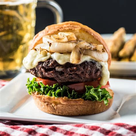 Onion Burger with Gruyère Fondue Sauce - Tasty Low Carb