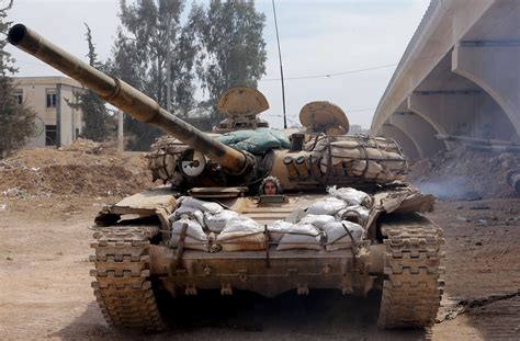 Syrian Army T-72 w/Sandbag armour [5096x3344] • /r/MilitaryPorn | Tanks ...