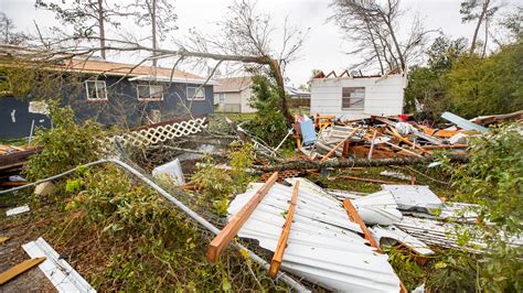Panama City, FL tornado ripped through 16 homes in St. Andrews area
