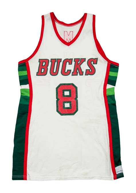 Milwaukee Bucks Uniforms History