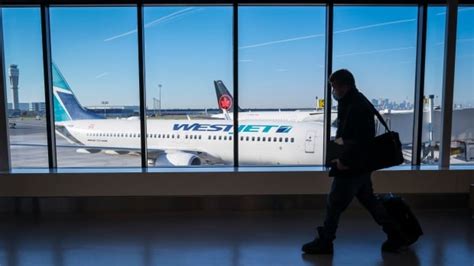 WestJet offers cancellation, flight-change waiver as pilot strike ...