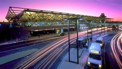 Oakland International Airport Guide