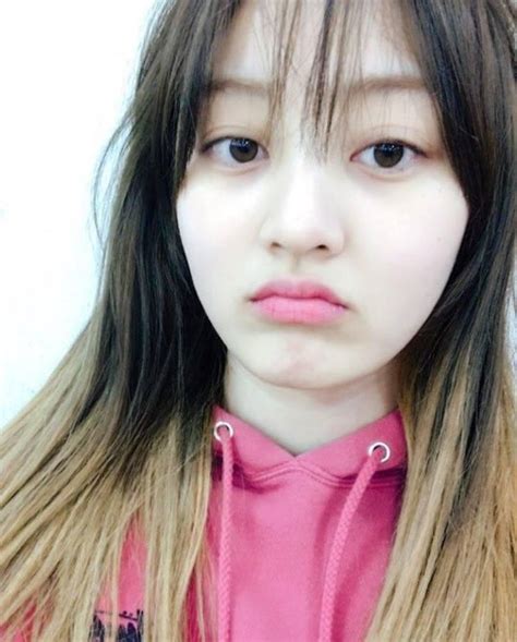 10 Female Idols Who Are Beautiful Bare-Faced - Koreaboo