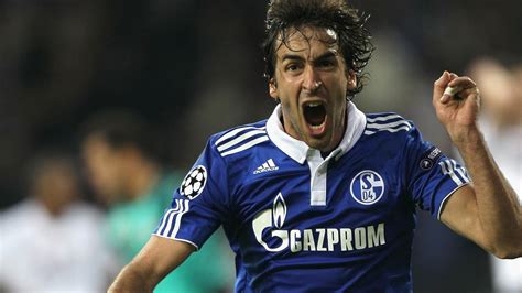 Raúl González (FC Schalke 04) | UEFA Champions League | UEFA.com