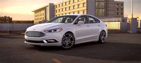 Express Yourself: 2017 Ford Fusion Colors and Options