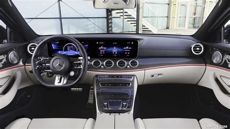 2021 Mercedes-AMG E 53 Estate 4MATIC+ T-Model - Interior, Cockpit | Caricos