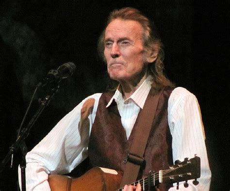 Gordon Lightfoot Biography - Facts, Childhood, Family Life ...