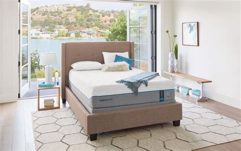 Tempur-Pedic TEMPUR-Cloud® Luxe Breeze King Mattress