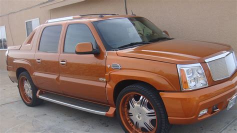 Find used Cadillac Escalade EXT Limited Texas Edition 2004 Extreme ...