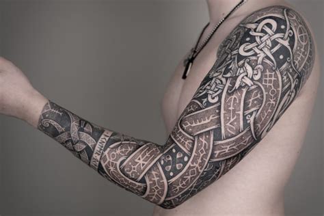 Dragon with runes - Nordic ornament - Pradd Tattoo