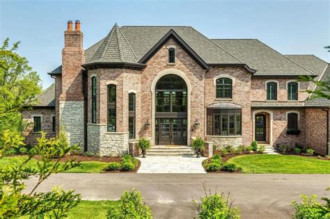 Prestigious Homer Award-Winning Estate Home in Missouri with A Stunning ...