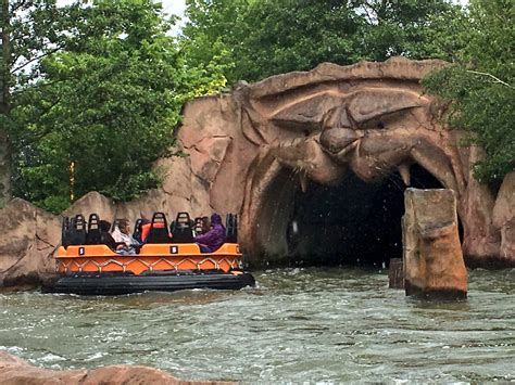 Walibi Belgium - Europe 2016 - Robb & Elissa Traveling Around Riding Stuff!