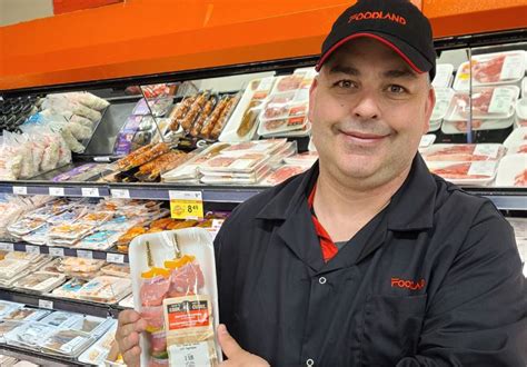 Foodland | To us local means, proudly from Ontario