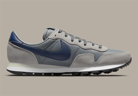 Nike Air Pegasus '83 Smoke Grey DJ6892-001 | SneakerNews.com