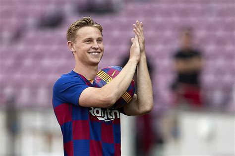 Frenkie de Jong can bring the color back to Barcelona’s football