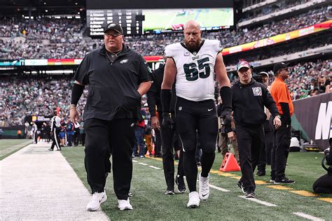 Report: Eagles' Lane Johnson has lateral ankle sprain