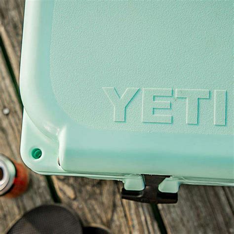 YETI Tundra 45 in Seafoam Green – Country Club Prep