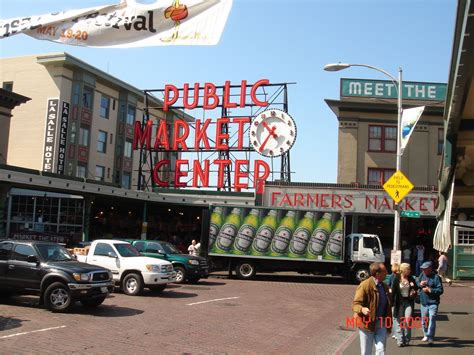 Seattle Fish Market - went here in 1989 before it was known to be THE ...