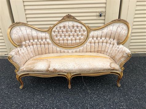 Very Pretty Victorian Sofa | ubicaciondepersonas.cdmx.gob.mx