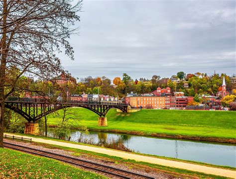 10 Most Beautiful Small Towns In The Midwest - WorldAtlas