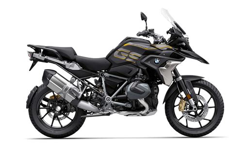 Here Is the 2019 BMW R1250GS in All Its Official Glory - Asphalt & Rubber