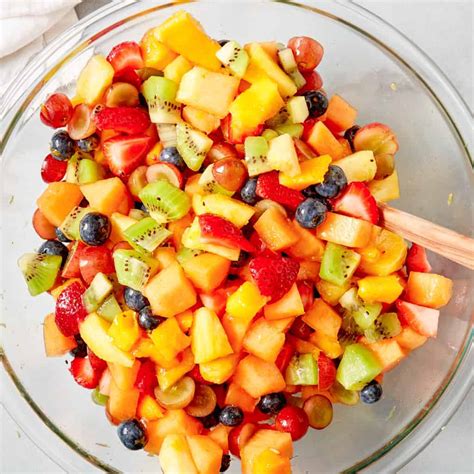 Fast & Easy Fruit Salad Recipe « Clean & Delicious